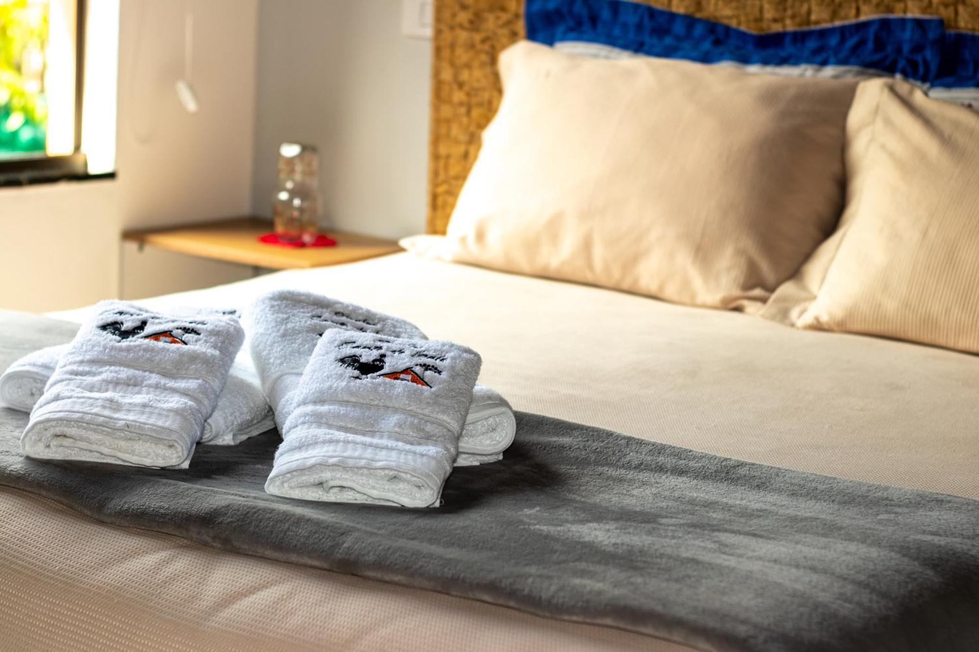 Сasa de vacaciones Chale Canto Do Galo 1 - Hidro Da Jacuzzi, Lareira Ecologica, Cozinha Completa, Wi-fi 80mbps, Proximo A Comercio Local E Relaxando Ao Som Do Riacho